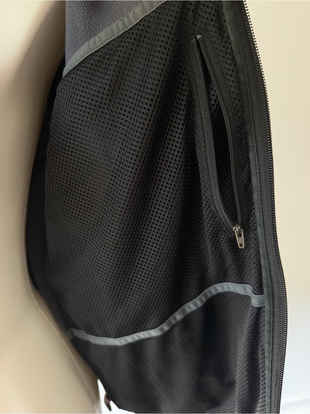 L.L. Bean Women’s Black Full-Zip Performance Fleece Jacket - Picture 3 of 8